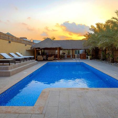 Dar 66 4Br Pool Villa With Jacuzzi 라스알카이마 외부 사진