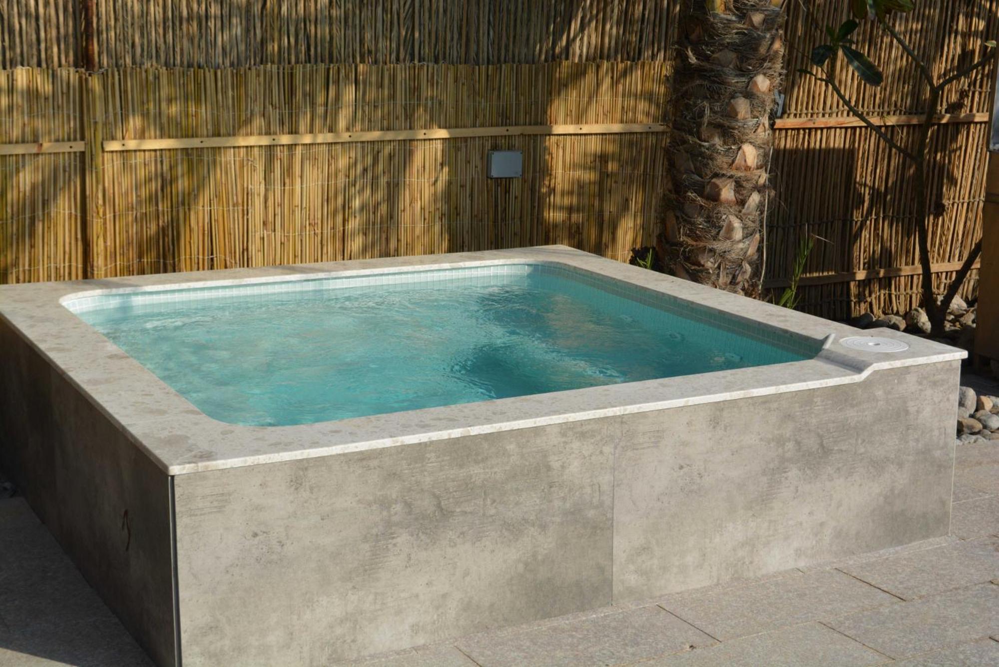 Dar 66 4Br Pool Villa With Jacuzzi 라스알카이마 외부 사진
